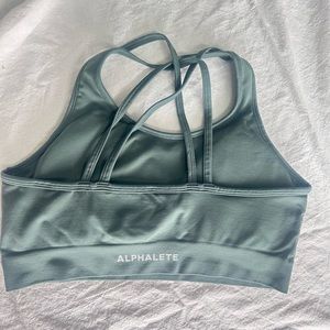Alphalete Amplify Sports Bra